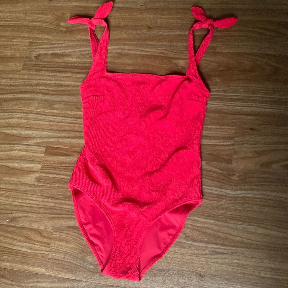 Paris Atelier & other stories.  RED-Tie details crinkle one piece bathing suit.